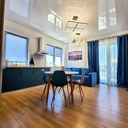 Roses-endless Summer Apartment *