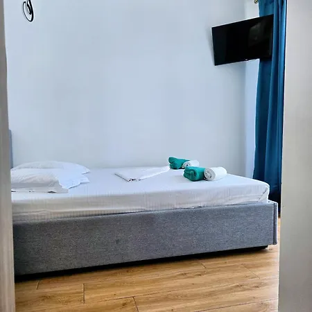 Roses-endless Summer Apartment *